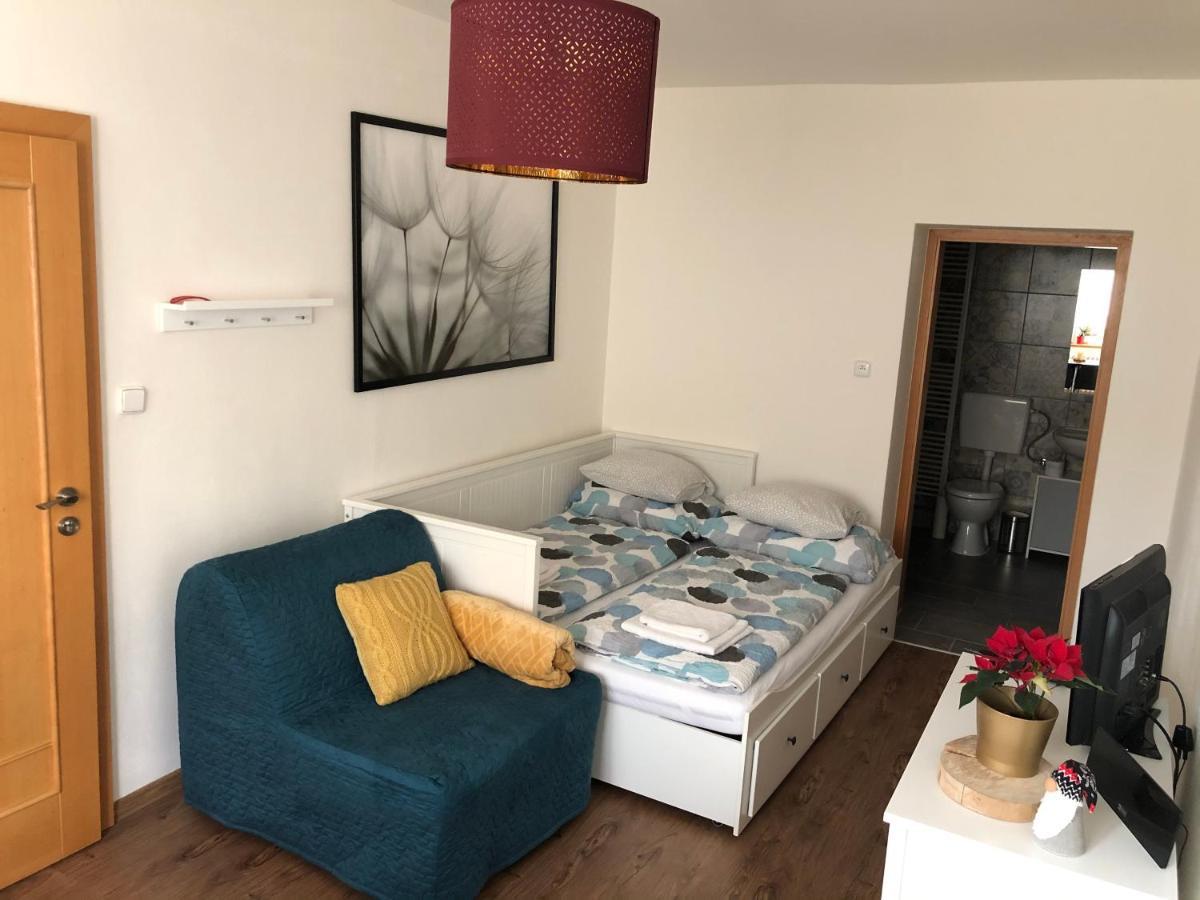 Ubytovani U Svobodu Apartman Kroměříž Kültér fotó